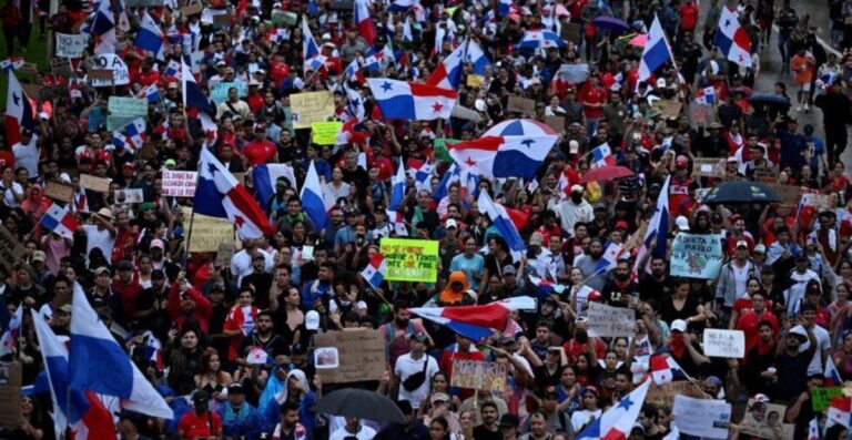 Contra el ajuste y represión de Mulino. Acto en apoyo al pueblo panameño