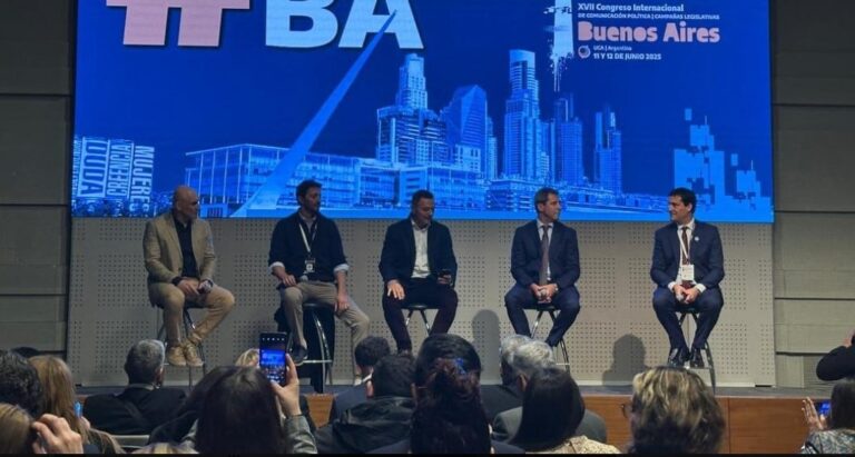 Espert insultó a Florencia Kirchner y fue abucheado en una conferencia en la UCA