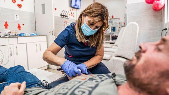 Cuáles son los requisitos para donar sangre?: Lo que hay que saber en el Día Mundial del Donante