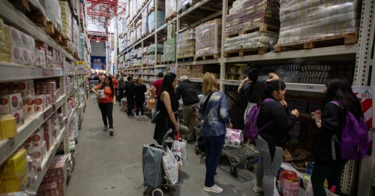 En mayo hubo deflación mayorista por primera vez en cinco años: los precios bajaron 0,3%