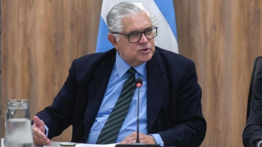 Argentum: la nueva moneda que propone crear López Murphy para reemplazar al peso