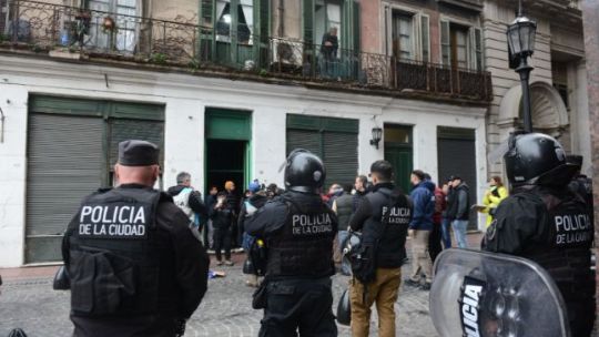 Desalojaron la Casa Blaquier tras más de 40 años de ocupación: la Ciudad restaurará el edificio