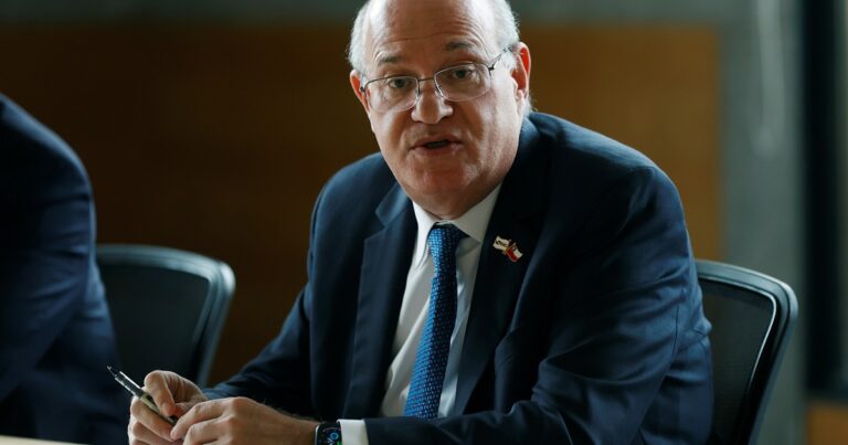 Llegan dólares financieros: el BID aprobó dos créditos por US$ 1.200 millones para apoyar reformas