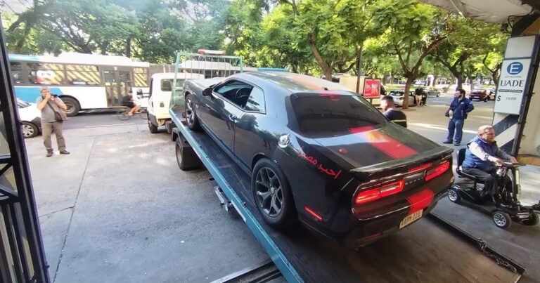 Secuestraron otro auto de colección que entró de contrabando desde Paraguay: es el que usó L-Gante en un video con la China Suárez