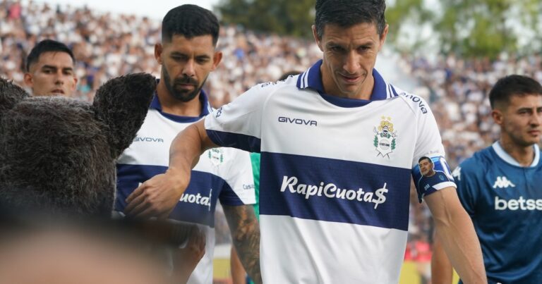 Después de 10 años y medio, Nacho Fernández volverá a jugar el clásico contra Estudiantes: la mala racha que intentará romper