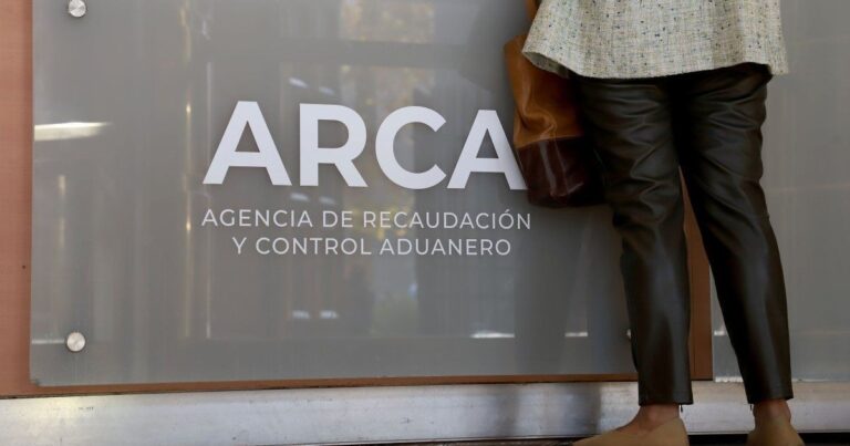 Monotributo: por qué ARCA empezó a recategorizar “de oficio” por movimientos de dinero en billeteras virtuales