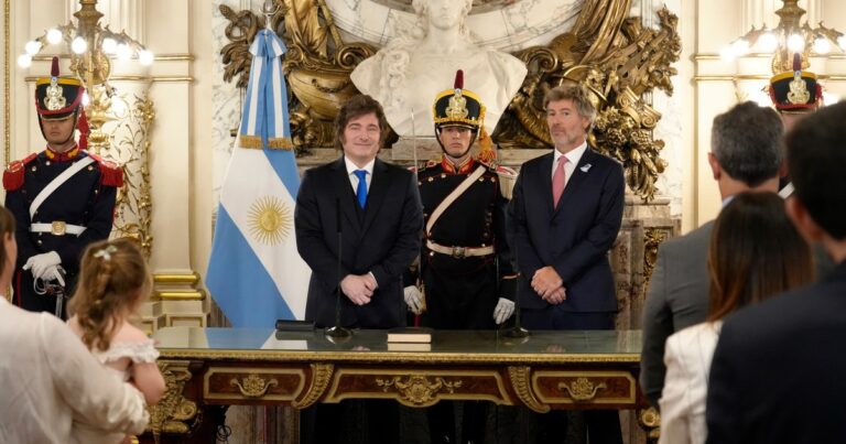 Gobierno prepara nuevo Código Penal y reformas de transición