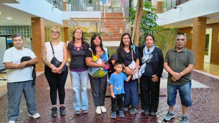 Vecinos de barrio Bardas Rojas llevaron su reclamo por agua potable al Concejo Deliberante