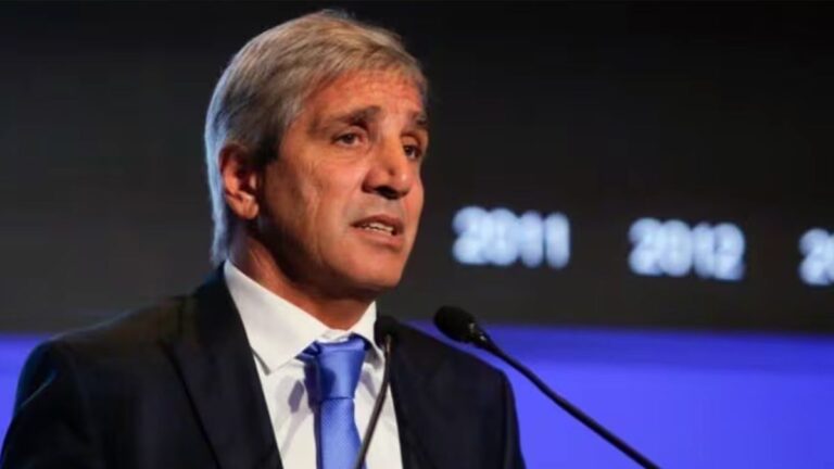 Luis Caputo achacó la inflación de febrero a la infinita “corrección de precios relativos”