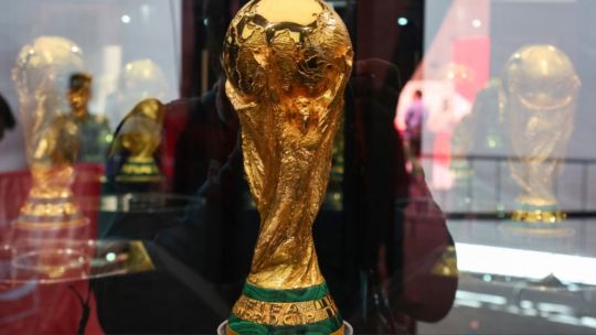 Infografía con los partidos de repechaje para el Mundial 2026: Bosnia vs Italia, Irak vs Bolivia, entre otros.