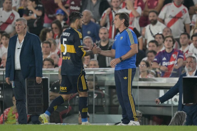 Jugadores de Boca Juniors celebran el gol ante River Plate en el estadio Monumental.