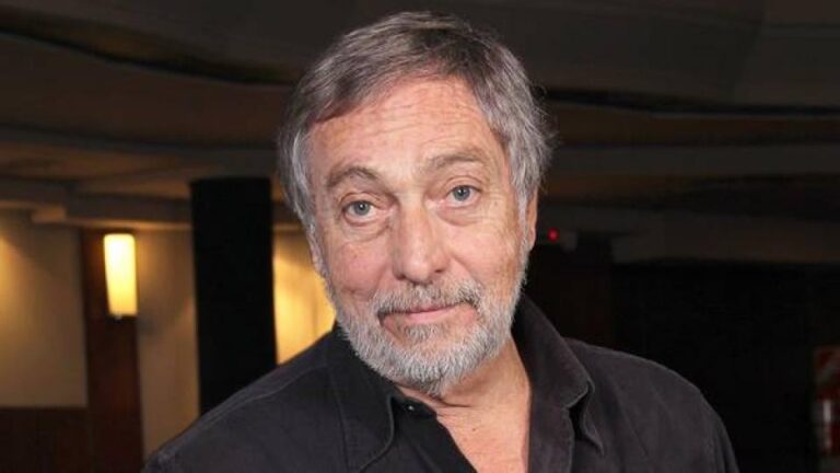 Luis Brandoni, actor y productor teatral argentino, en un primer plano.