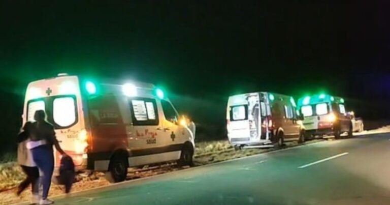 Accidente de tránsito en ruta de La Rioja con vehículos involucrados