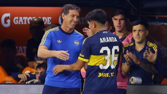 Claudio Úbeda, entrenador de Boca Juniors, durante una práctica en Ezeiza.