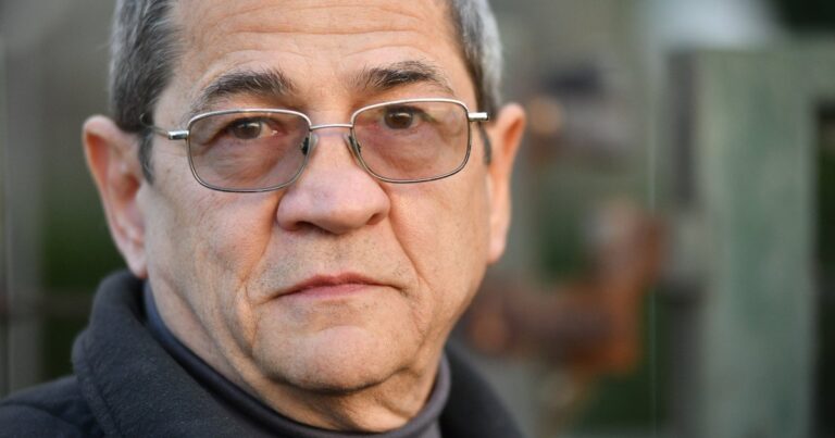 Sergio Schoklender hablando ante los medios tras ser condenado